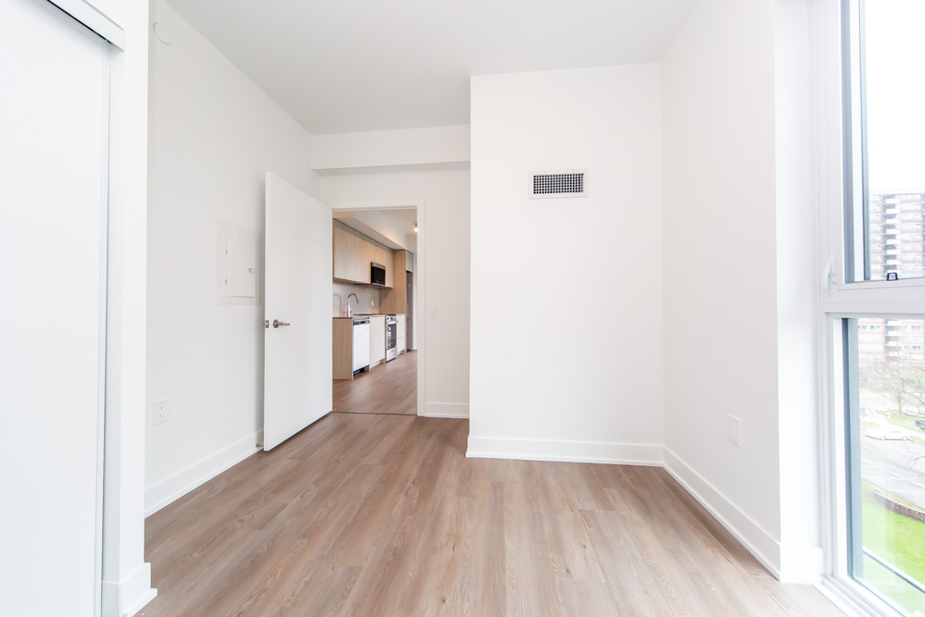 610-2088-james-st-burlington-35