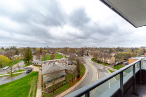 610-2088-james-st-burlington-44