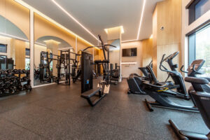 610-2088-james-st-burlington-48