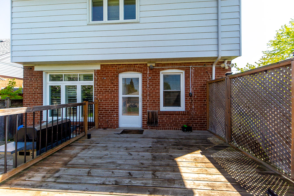 136-tower-dr-scarborough-53