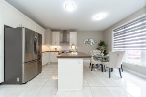 374-begonia-gardens-oakville-17