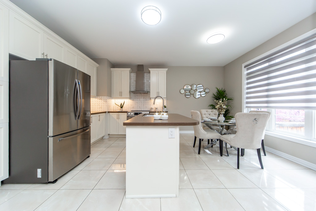 374-begonia-gardens-oakville-17