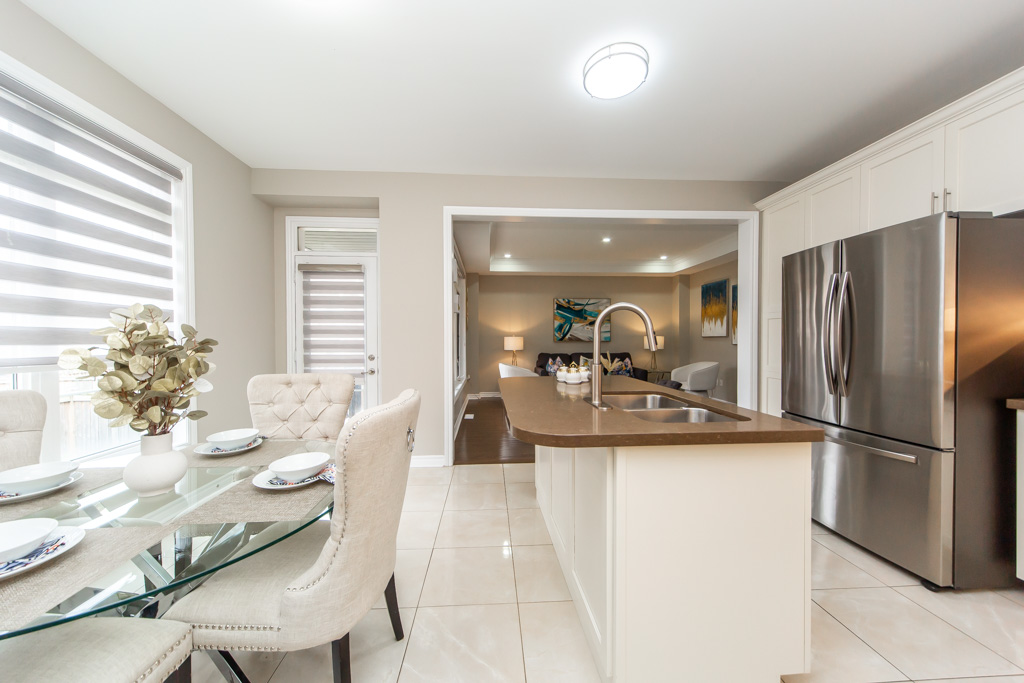 374-begonia-gardens-oakville-21