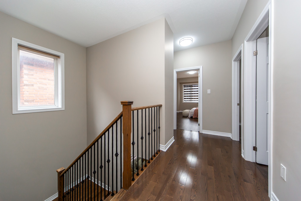 374-begonia-gardens-oakville-26