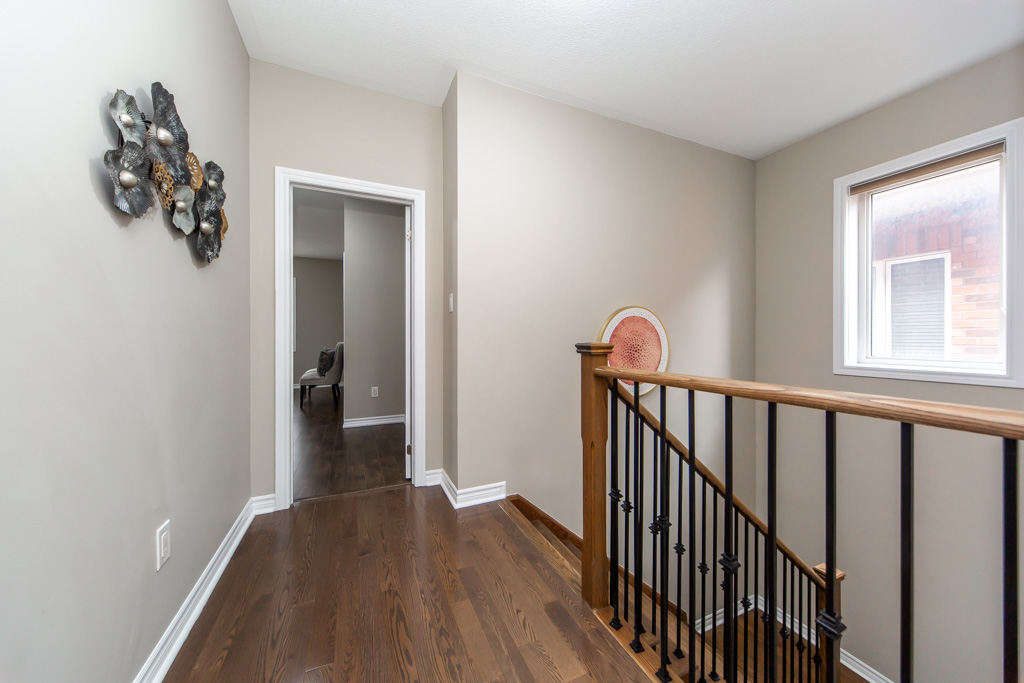 374-begonia-gardens-oakville-27