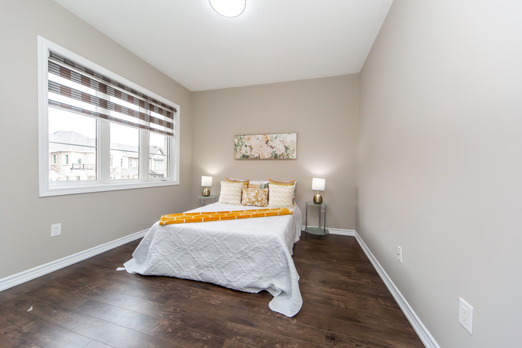 374-begonia-gardens-oakville-38