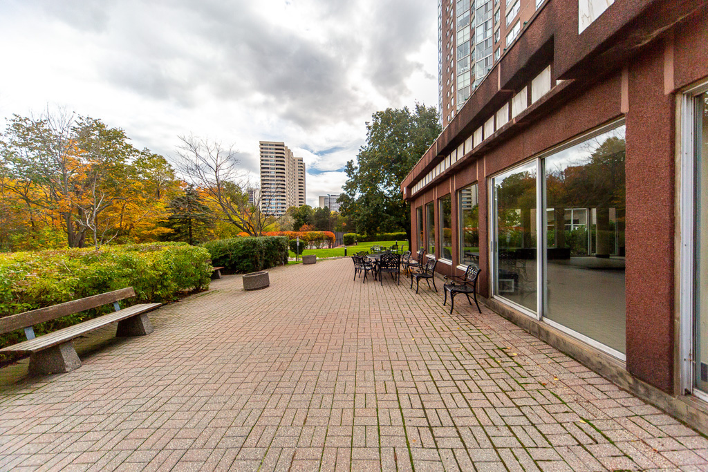 510-5-concorde-place-north-york-51