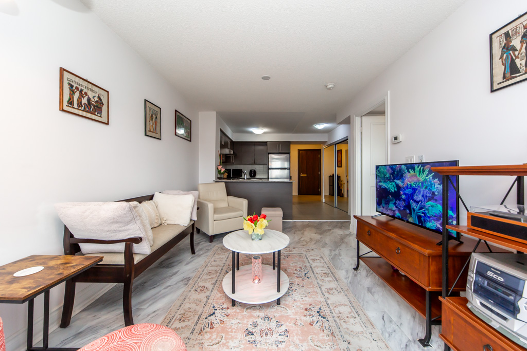 709-253-south-park-rd-markham-16