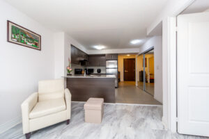 709-253-south-park-rd-markham-18
