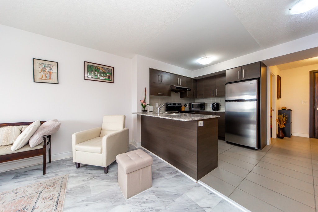 709-253-south-park-rd-markham-19