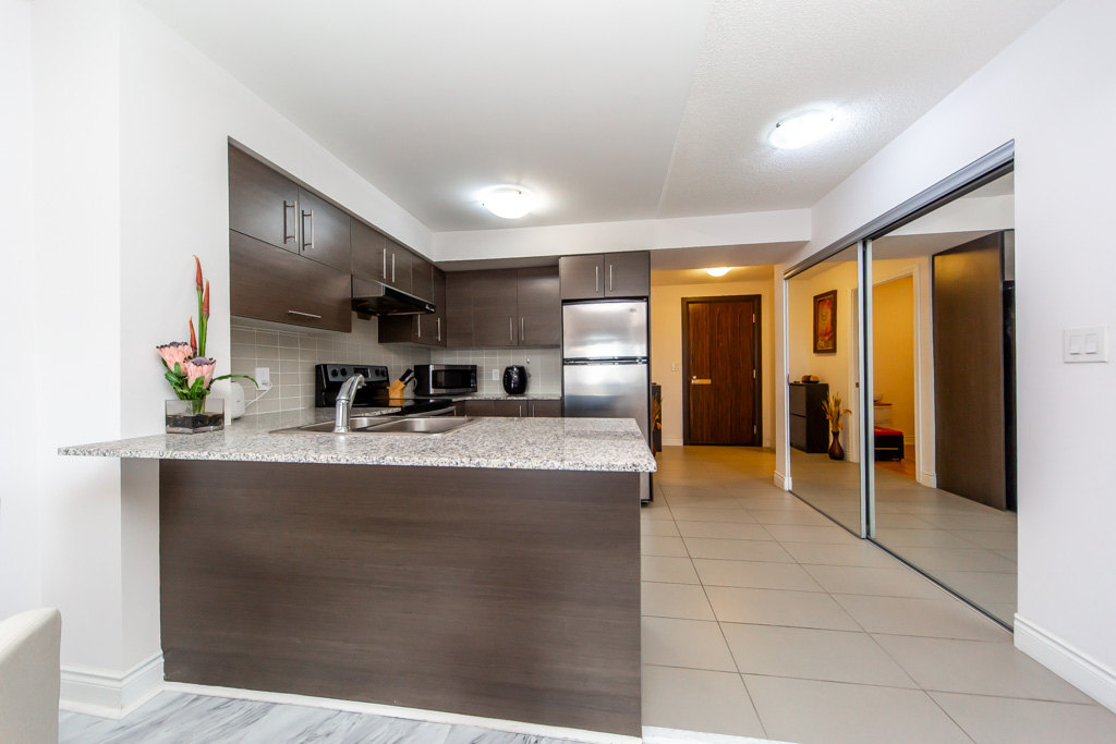 709-253-south-park-rd-markham-20