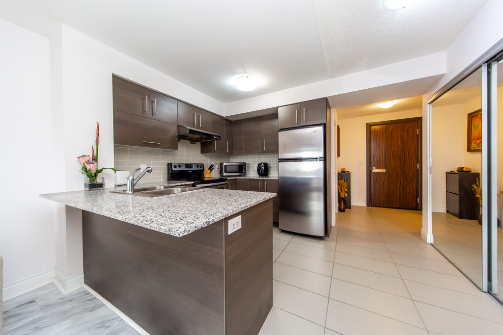 709-253-south-park-rd-markham-21