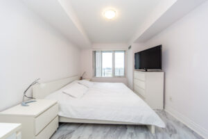 709-253-south-park-rd-markham-26