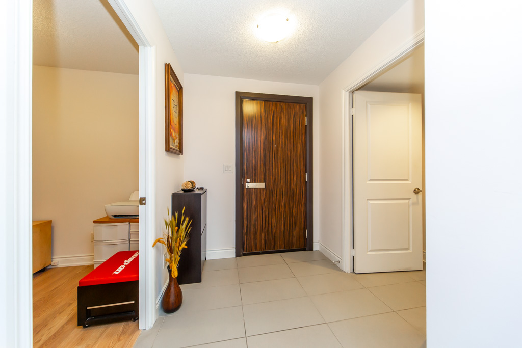 709-253-south-park-rd-markham-28