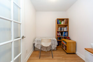 709-253-south-park-rd-markham-29