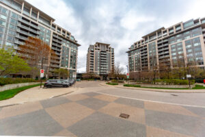 709-253-south-park-rd-markham-3