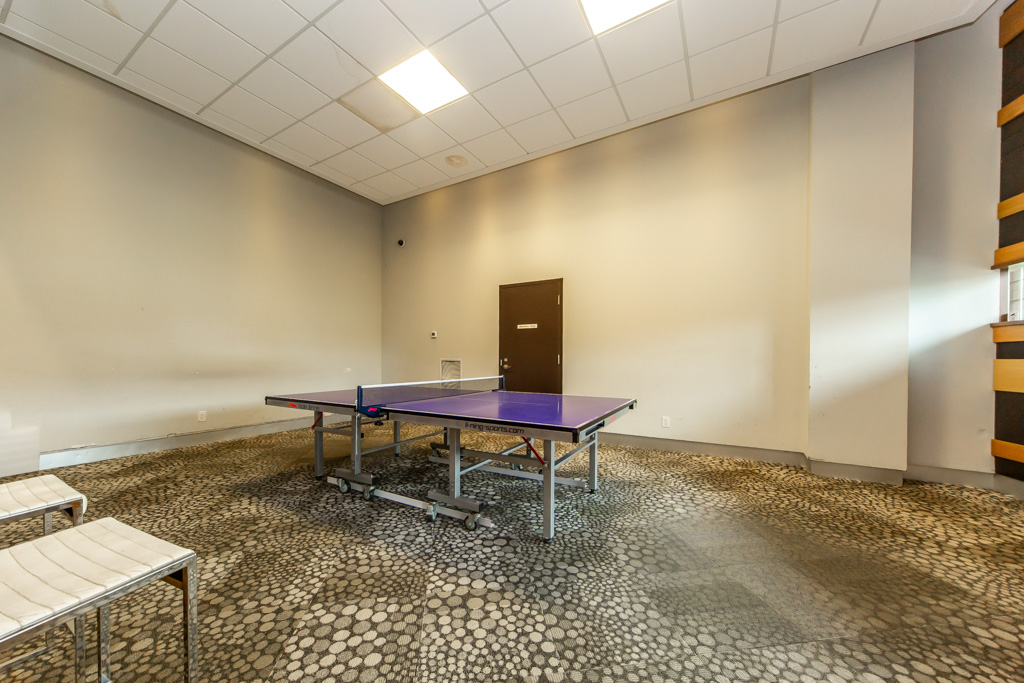 709-253-south-park-rd-markham-43