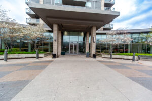 709-253-south-park-rd-markham-6