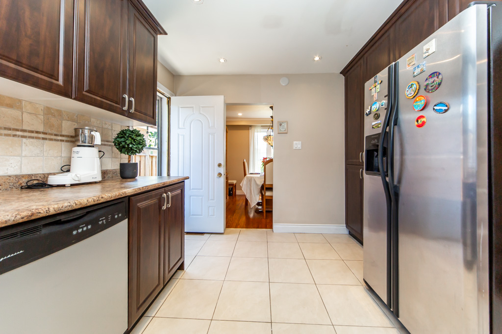 89-amberjack-blvd-scarborough-21