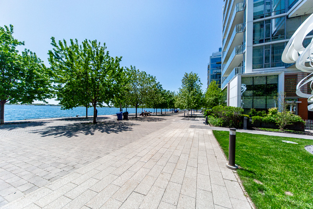 928-29-queens-quay-e-toronto-52