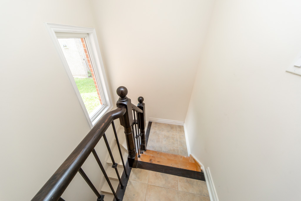 210-upper-post-rd-vaughan-36