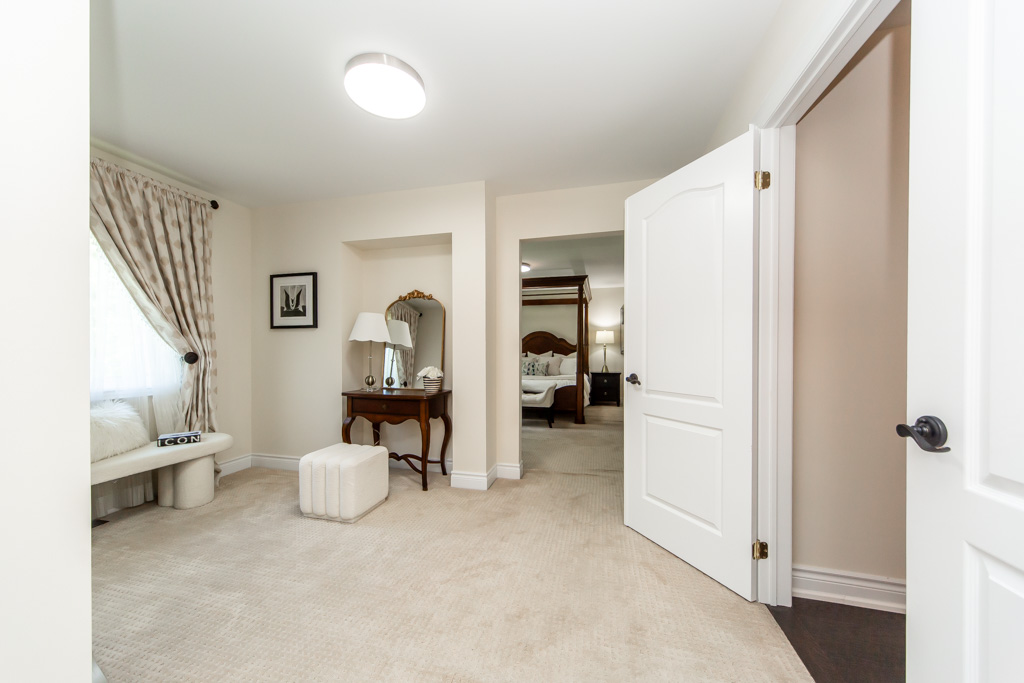 210-upper-post-rd-vaughan-41