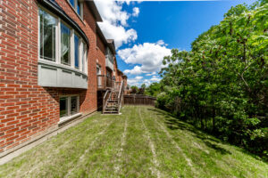 210-upper-post-rd-vaughan-61