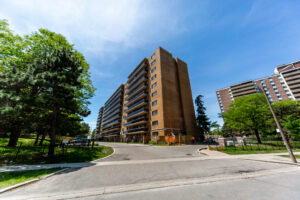 315-100-dundalk-dr-scarborough-3