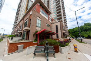 507-190-borough-dr-scarborough-55
