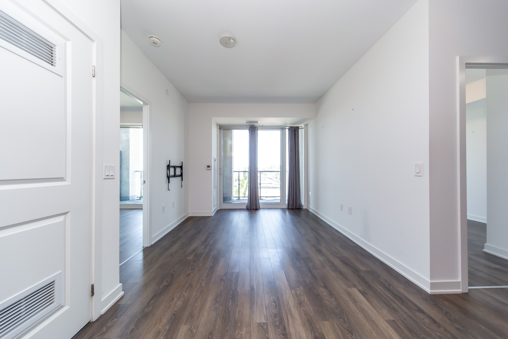 532-100-eagle-rock-way-vaughan-10