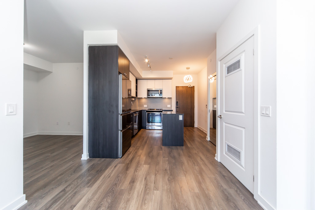 532-100-eagle-rock-way-vaughan-15