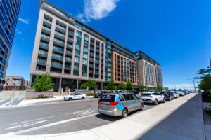 532-100-eagle-rock-way-vaughan-3