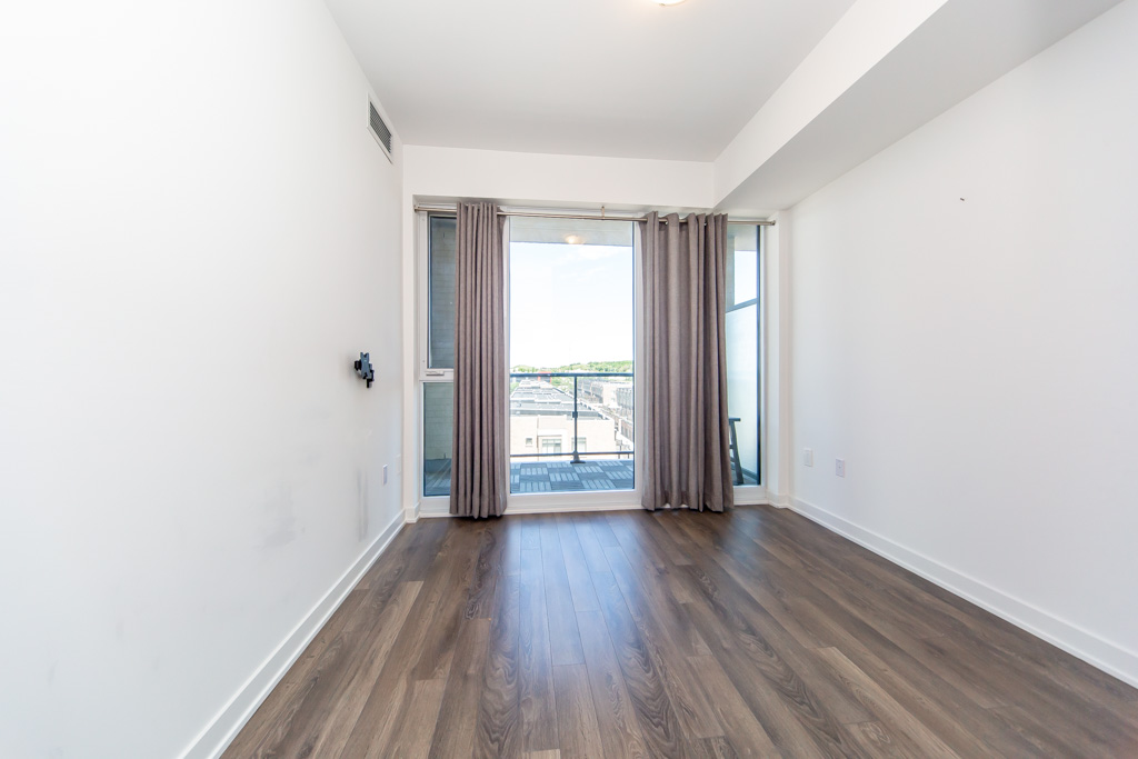 532-100-eagle-rock-way-vaughan-31