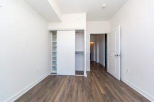 532-100-eagle-rock-way-vaughan-33
