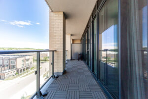 532-100-eagle-rock-way-vaughan-37