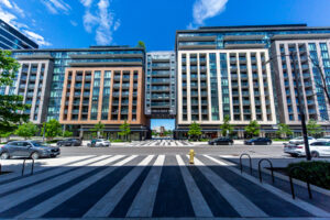 532-100-eagle-rock-way-vaughan-4