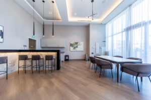 532-100-eagle-rock-way-vaughan-44