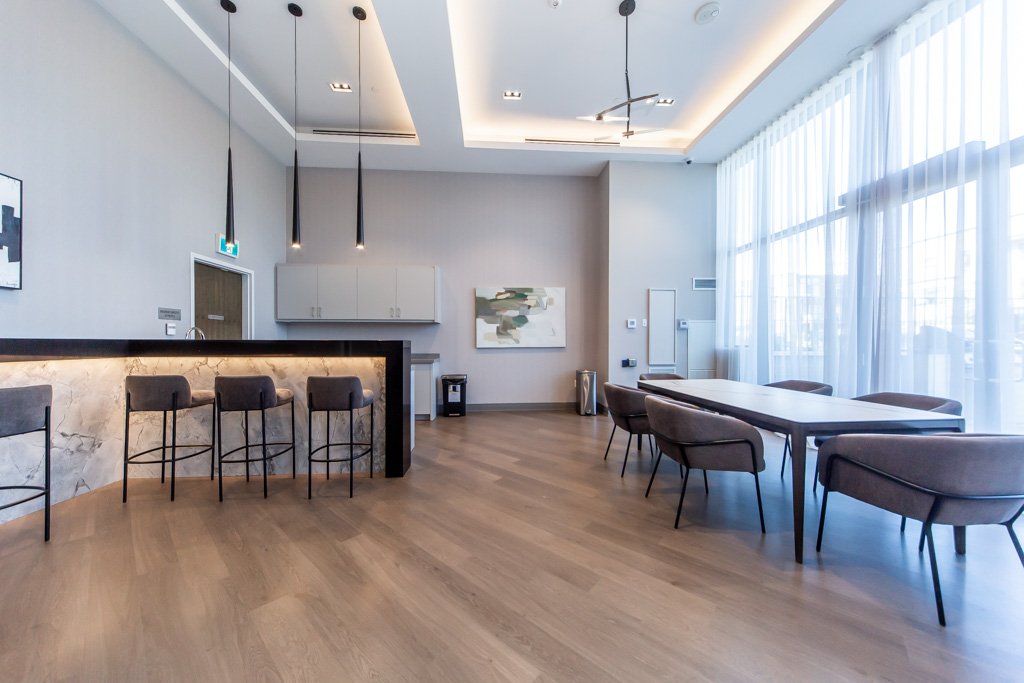 532-100-eagle-rock-way-vaughan-44