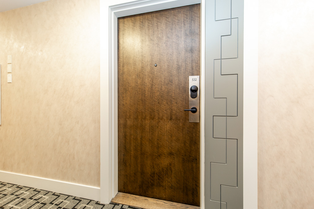 532-100-eagle-rock-way-vaughan-7