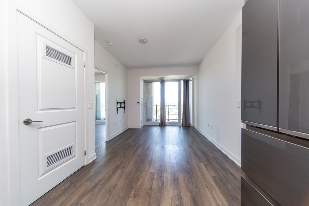 532-100-eagle-rock-way-vaughan-9