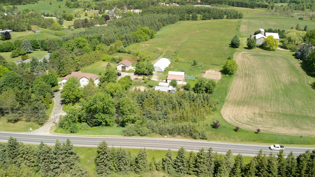 7440-17th-sideroad-schomberg-exteriors-1