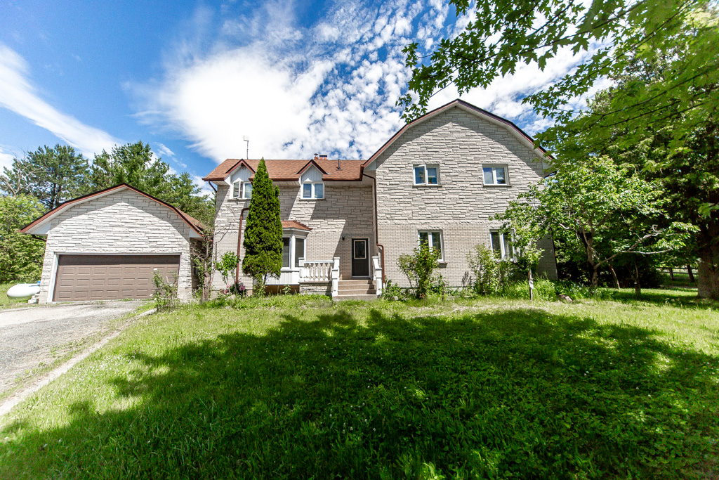7440-17th-sideroad-schomberg-exteriors-10