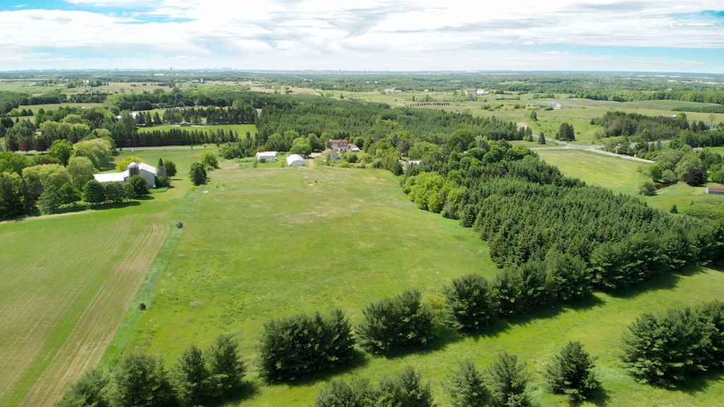 7440-17th-sideroad-schomberg-exteriors-12