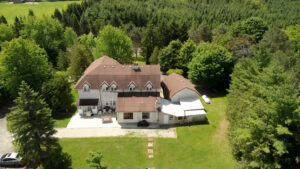 7440-17th-sideroad-schomberg-exteriors-17