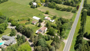 7440-17th-sideroad-schomberg-exteriors-3