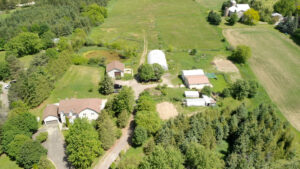 7440-17th-sideroad-schomberg-exteriors-5