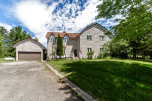 7440-17th-sideroad-schomberg-exteriors-9
