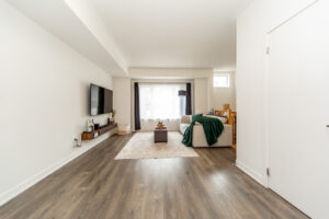 103-1525-kingston-rd-pickering-16