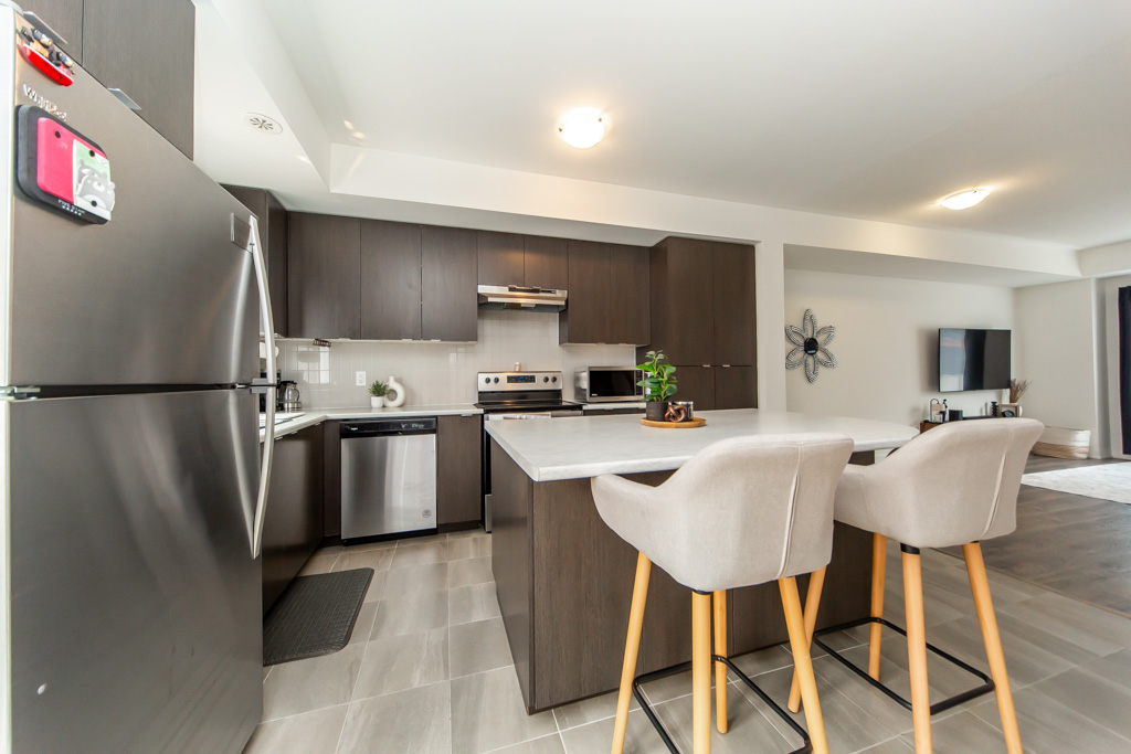 103-1525-kingston-rd-pickering-27
