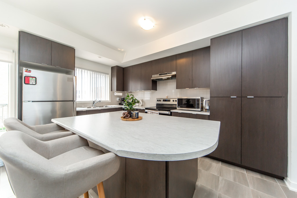103-1525-kingston-rd-pickering-30